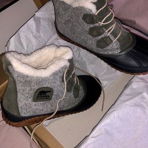 Sorel Brand 🆕 Out N About plus boots. Waterproof